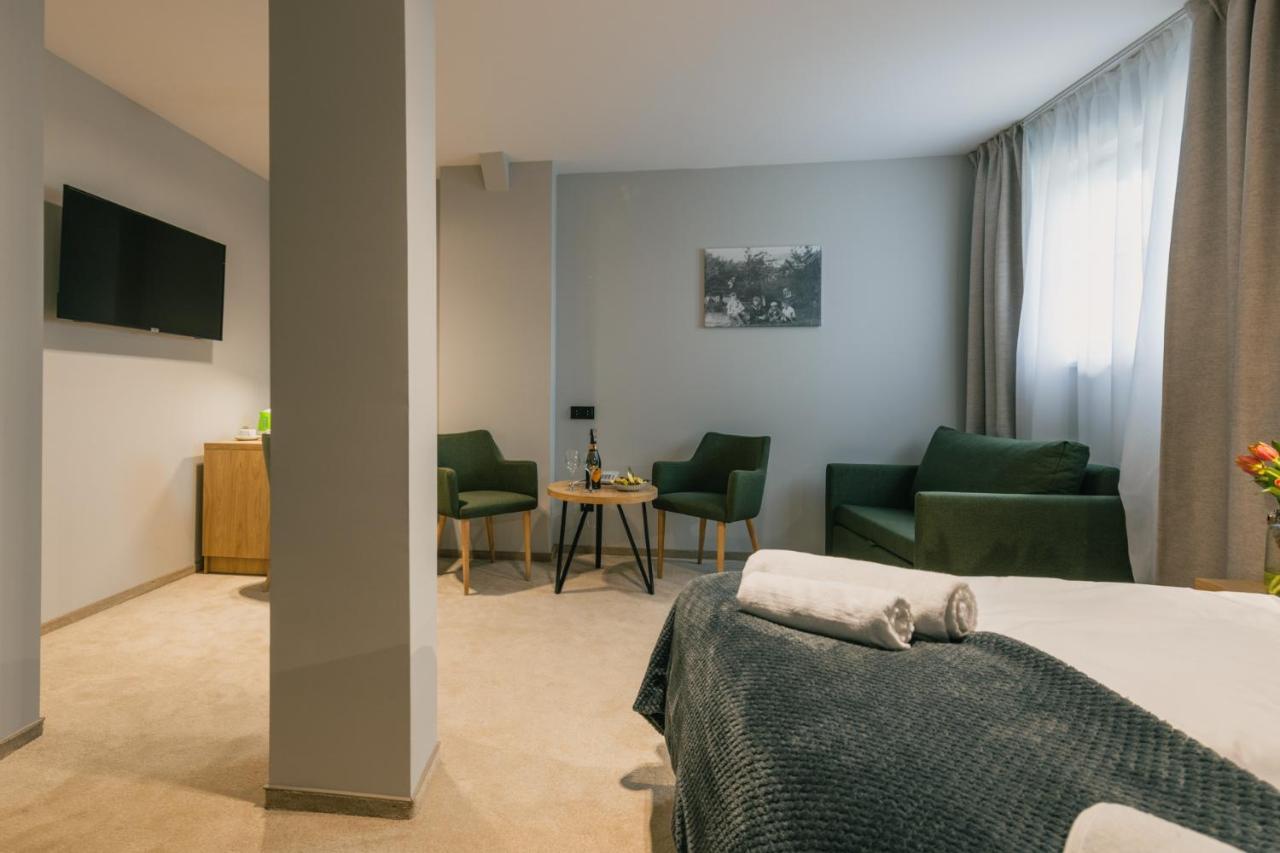 Country Club Zywiec Hotel Spa I Domki Caloroczne Eksteriør bilde